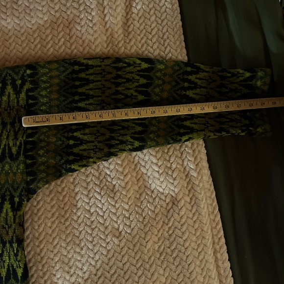 Koi Men's Olive and Black Zip-Up Sweater - Picture 5 of 6